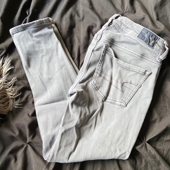gray cropped american eagle jeans - Picture 1 of 4